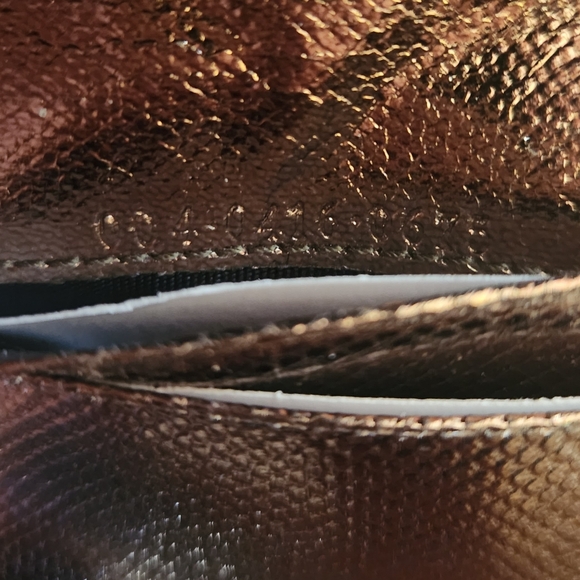 Gucci Metallic Vintage Gold Lizard Wristlet - Picture 10 of 12